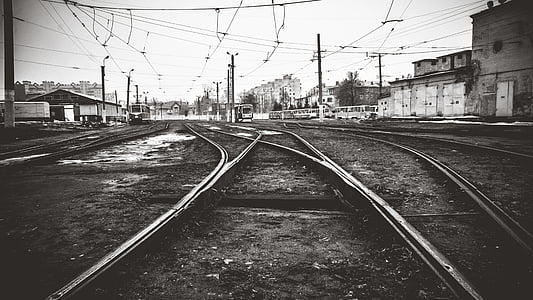 empty trail rail thumbnail