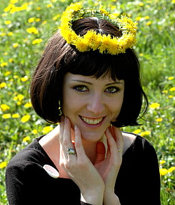 woman wearing a yelow flower halo thumbnail