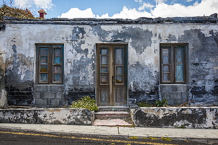 photo of white and grey concrete building thumbnail