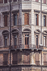 photo of gray concrete high-rise building thumbnail
