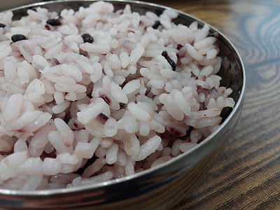 white rice on bowl thumbnail