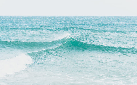 photo of ocean waves thumbnail