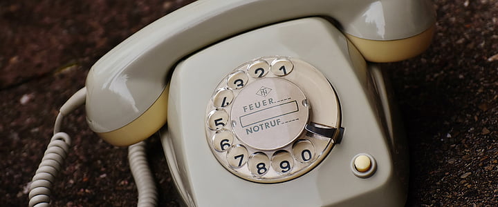 white Feuer rotary telephone thumbnail