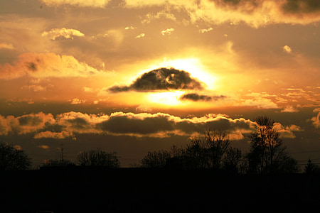 silhouette of clouds thumbnail
