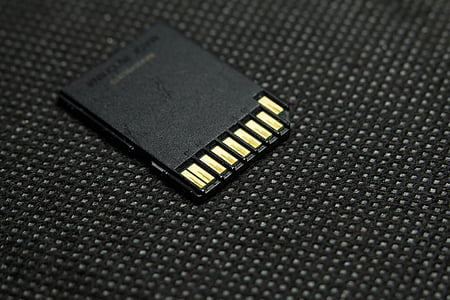 black SD card thumbnail