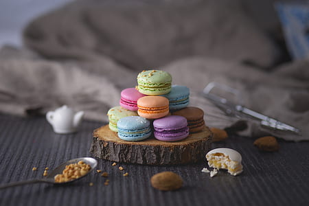 photo of macaroons thumbnail