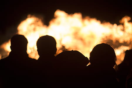 silhouette of people thumbnail