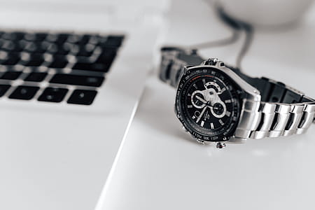 Men's Minimalist Workspace thumbnail