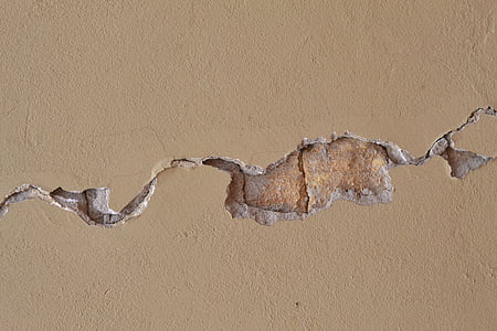 cracked beige wall thumbnail