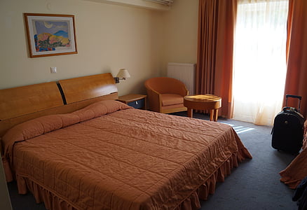 brown bed sheet thumbnail