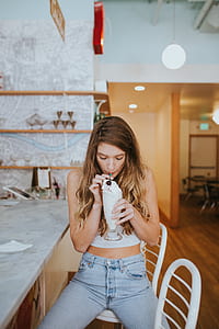 woman sipping frappe thumbnail