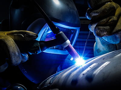 man welding steel thumbnail