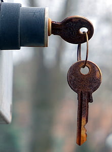 key in lock thumbnail