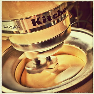 KitchenAid Artisan stand mixer thumbnail