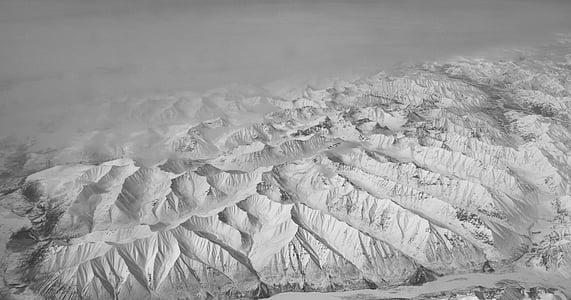 photo of white mountains thumbnail