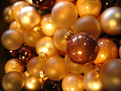 pile of baubles thumbnail