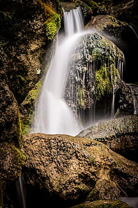 waterfalls illustration thumbnail