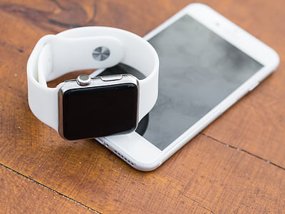 silver aluminum case Apple Watch near post-2017 iPhone thumbnail