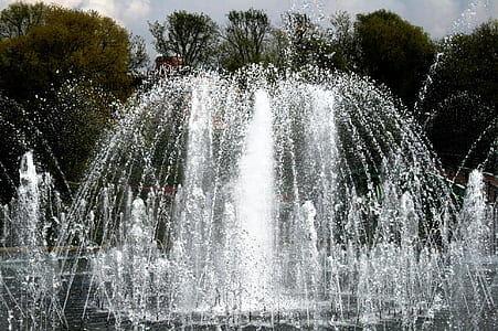 photography of water fountain thumbnail