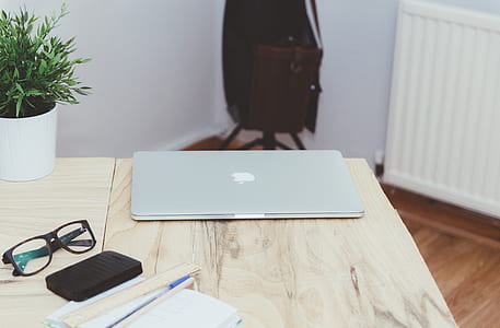 MacBook Air on top table thumbnail