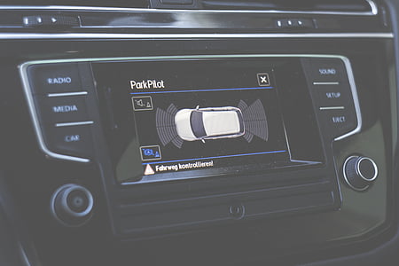 black and gray car stereo thumbnail