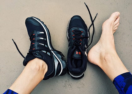 Black Under Amour Sneakers thumbnail