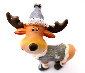 close-up photo of deer figurine thumbnail