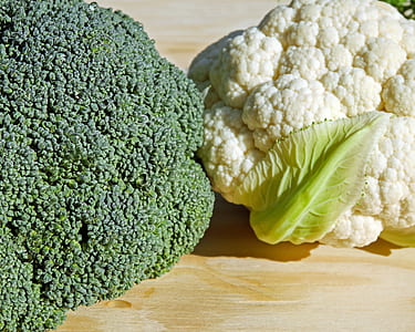 two broccoli and cauliflower thumbnail