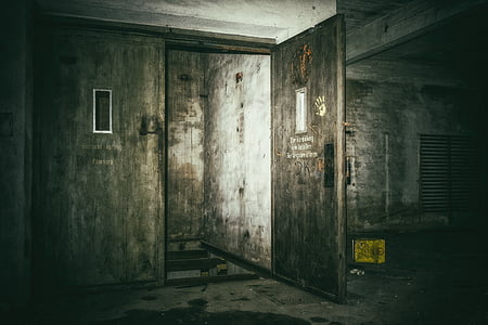 opened door thumbnail