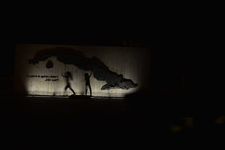 shadow, wall, kids, playing thumbnail