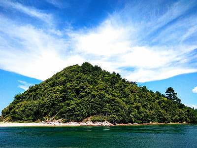 Green Mountain Under Blue Sky thumbnail