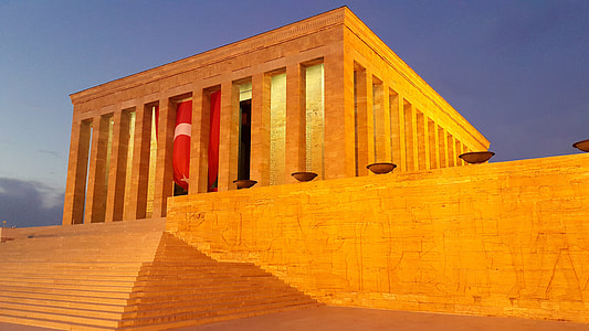 Mausoleum and tomb structure in Ankara, Turkey thumbnail