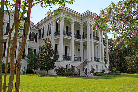 Villa Garden in Louisiana thumbnail