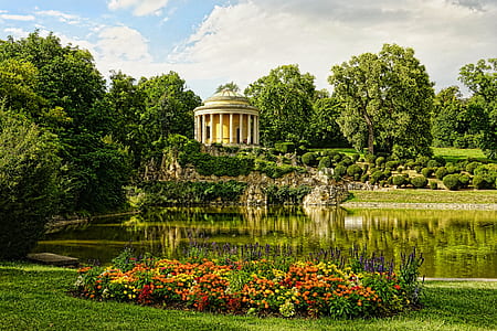 gazebo near body of water thumbnail