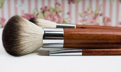 Brown Makeup Brushes thumbnail