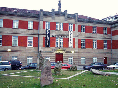 María Auxiliadora Collegiate Church in Ourense, Spain thumbnail