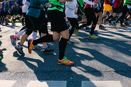 Marathon runners thumbnail