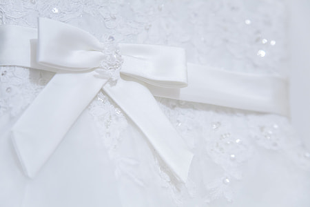 white bow tie thumbnail