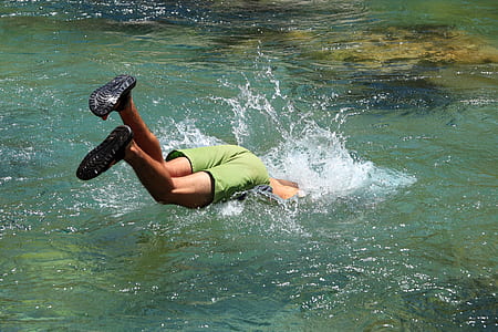 person dive on water thumbnail