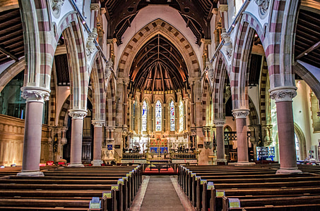 church interior thumbnail