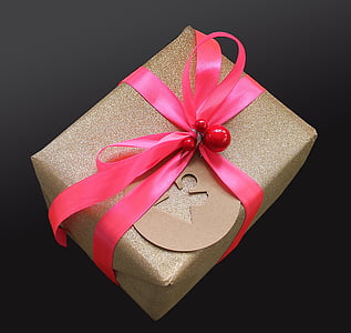 brown and pink gift box closed thumbnail
