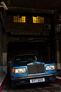 blue car thumbnail