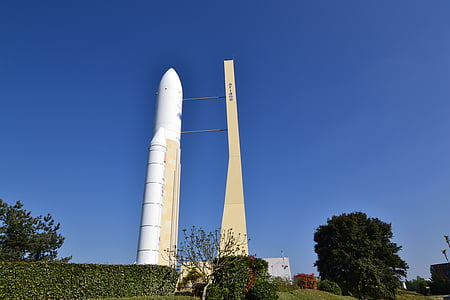 white rocket thumbnail