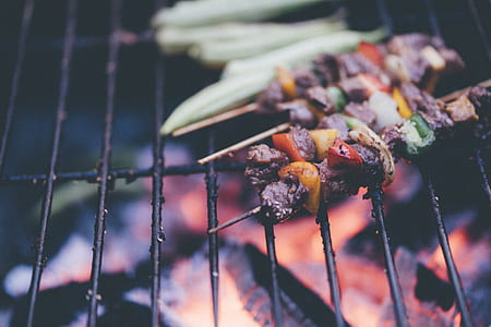 barbecues on grill thumbnail