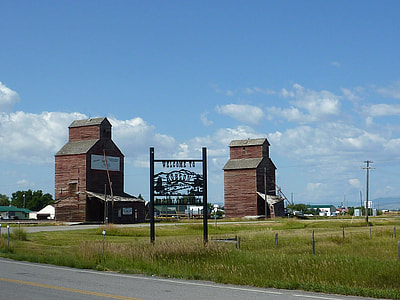Landscape with Barns in Hobson, Montana thumbnail
