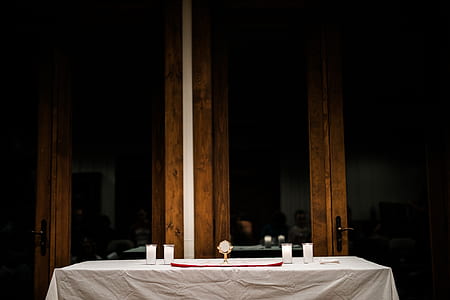 white table cloth thumbnail