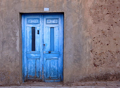 closed doors thumbnail