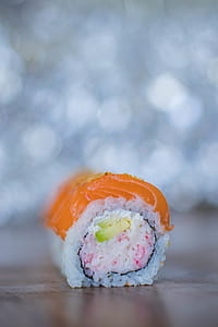 Close-up Photography of Sushi thumbnail