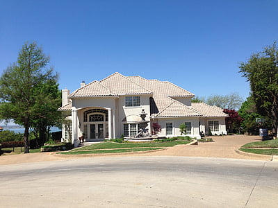 brown 2-storey house thumbnail