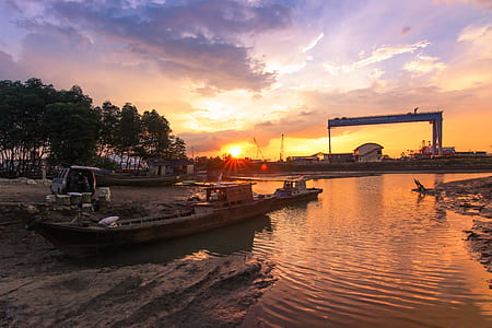 boat on body of water thumbnail